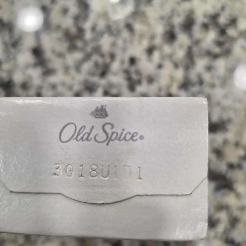 Old Spice Classic Bar Soap 4oz Single Bar 3018U1D1 White Box Clipper Ship Logo